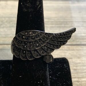 Black Angel Wing Ring size 7.5 Black Crystals NWOT